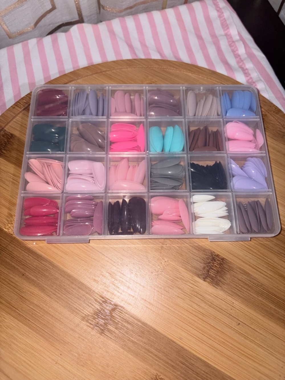 Assorted Press-On Nail Tips Kit - Pastel & Neutral Colors